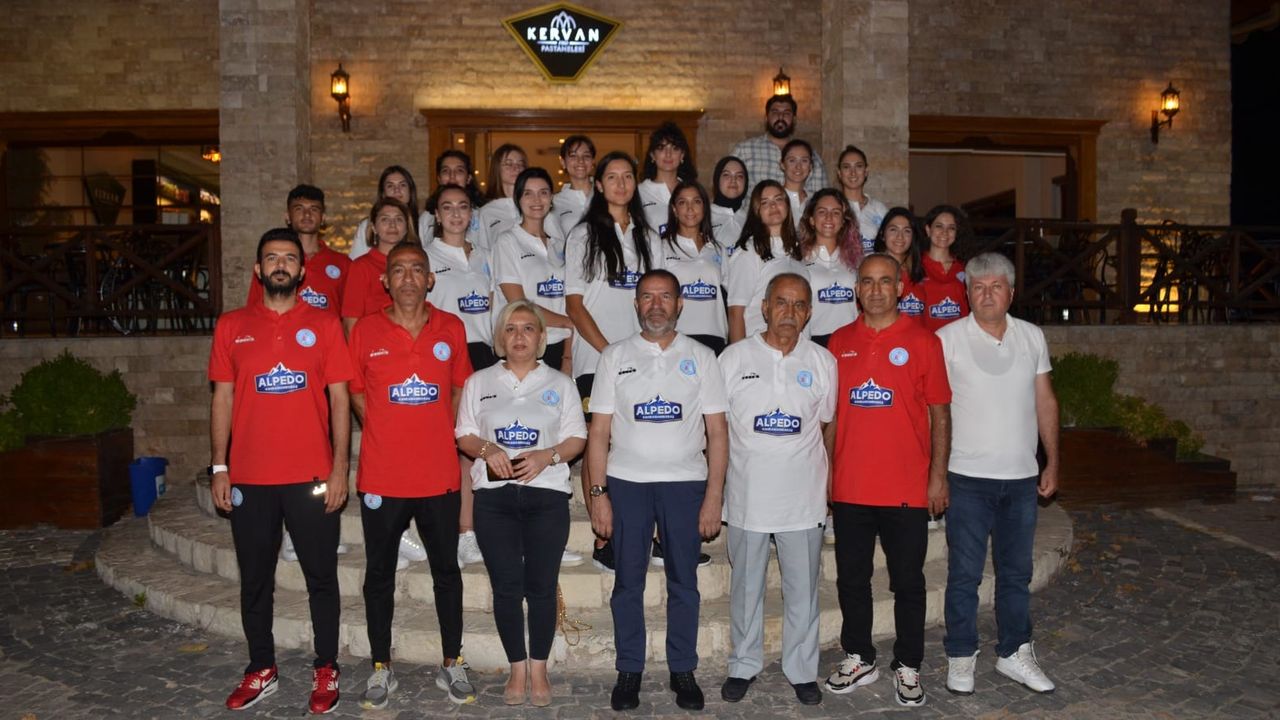 Alpedo, Kadın Voleybol Takımı’na isim sponsoru oldu