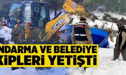 YAYLADA MAHSUR KALAN AİLE JANDARMA VE BELEDİYE EKİPLERİ YETİŞTİ