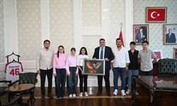 Öğrencilerden Başkan Karaca’ya ziyaret