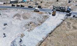 Büyükşehir’den Elbistan Yapılı ve Keçemağara’da Çevre Düzeni ve Yol Çalışması