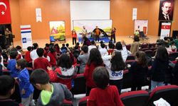 Büyükşehir’den Osmaniye’ye Kültür Köprüsü; “Ronnie Göldeki Fısıltı” Miniklerle Buluştu