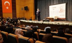 Dursun Ali Erzincanlı, Naat ve Şiirleriyle Gönüllere Seslendi