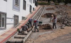 Onikişubat Belediyesi’nden 9 farklı mahallede eş zamanlı kaldırım ve yol çalışması