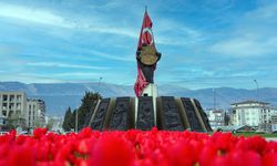 Şehir Çiçek Açtı; Kavşaklarda Görsel Şölen