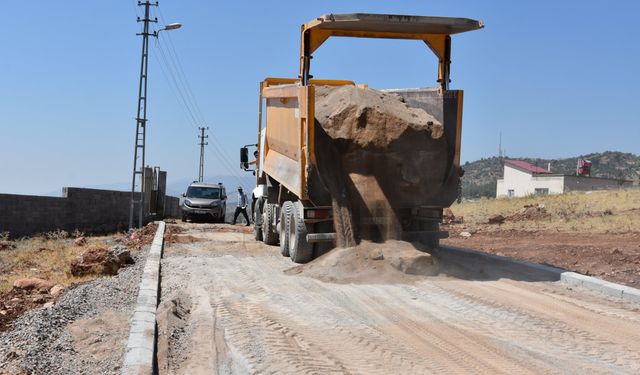 Yol Çalışmaları Devam Ediyor