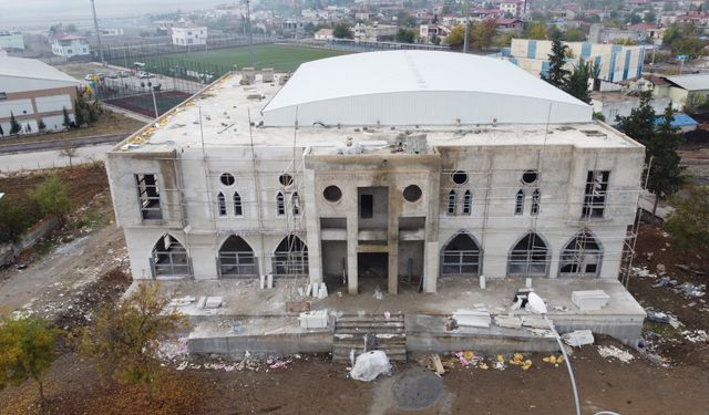 ABDÜLHAMİD HAN KÜLTÜR MERKEZİ’NİN İNŞAATI TÜM HIZIYLA DEVAM EDİYOR