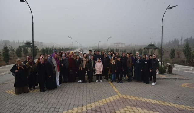 BAŞKAN OKUMUŞ, “HEMŞERİLERİMİZİ ŞEHRİMİZDE AĞIRLAMAKTAN DOLAYI MİNNETTARIZ”