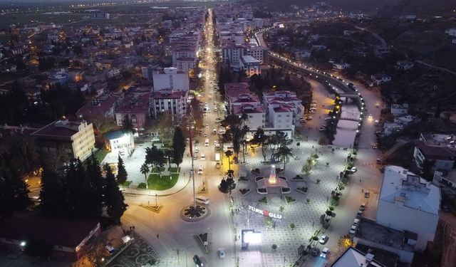 Türkoğlu Millet Meydanı’nda çalışmalar devam ediyor