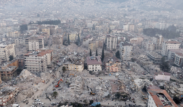 Orta Hasarlı Binalara Ne Yapılacak