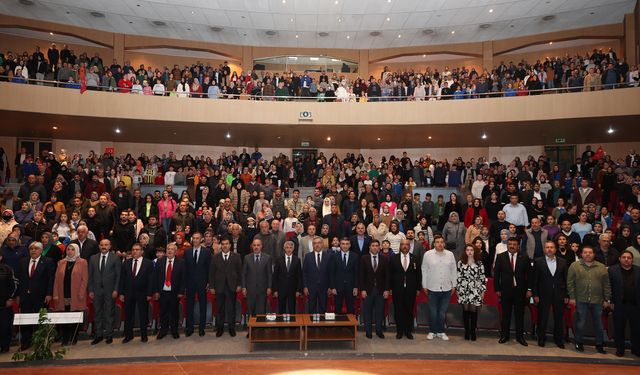 “Her Şehide Bir İlmek” Projesinin Son İlmeğini Vali Ünlüer ve Başkan Güngör Attı