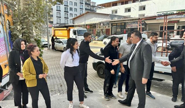 Başkan Mehmet Karaca’dan esnafa anlamlı ziyaret