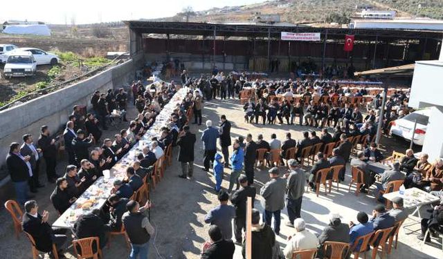 Elmalar Mahallesi’nin Ulaşım Sorunu Büyükşehir’le Çözülecek