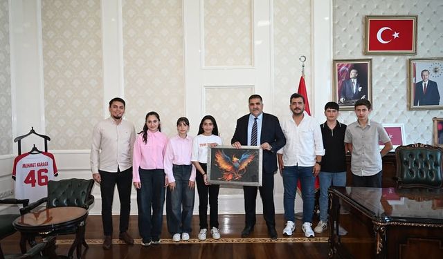 Öğrencilerden Başkan Karaca’ya ziyaret