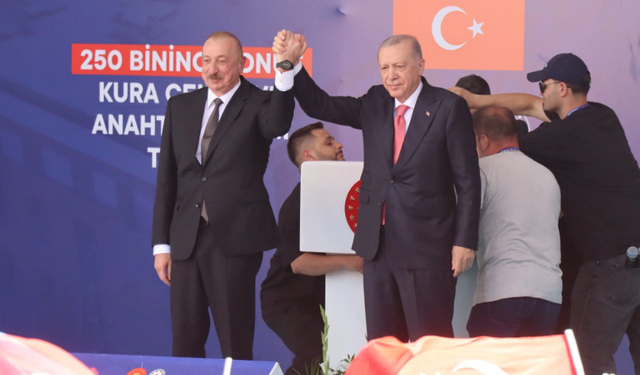 Cumhurbaşkanı Erdoğan ve Aliyev, 250 bininci Afet Konutu Teslim Törenine Katıldı