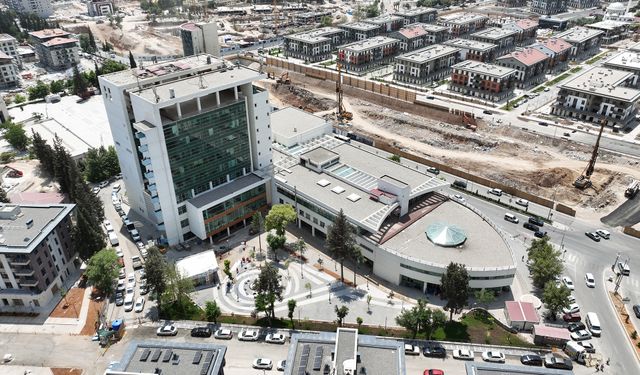 Kırk Altı Meydan Hizmete Hazırlanıyor