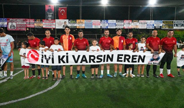 Türkoğlu’nda Şehit Eren Bülbül Halı Saha Turnuvası başladı