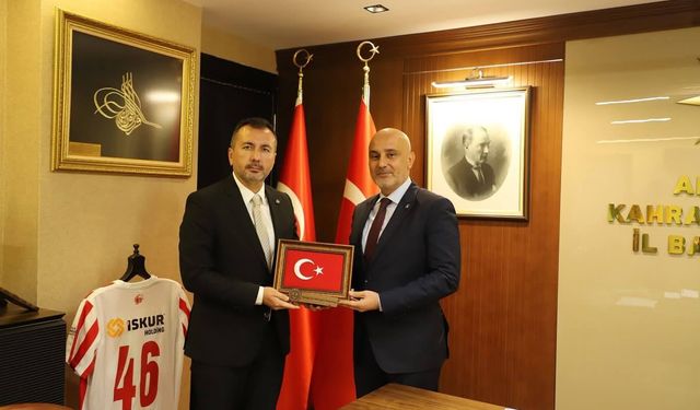 Türkoğlu İlçe Milli Eğitim Müdürü’nden AK Parti İl Başkanına Ziyaret