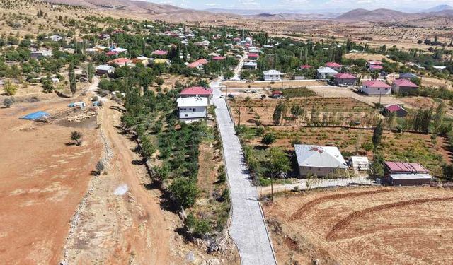 Afşin’in Kırsal Mahallelerinden Türksevin’in Ulaşım Konforu Artırıldı