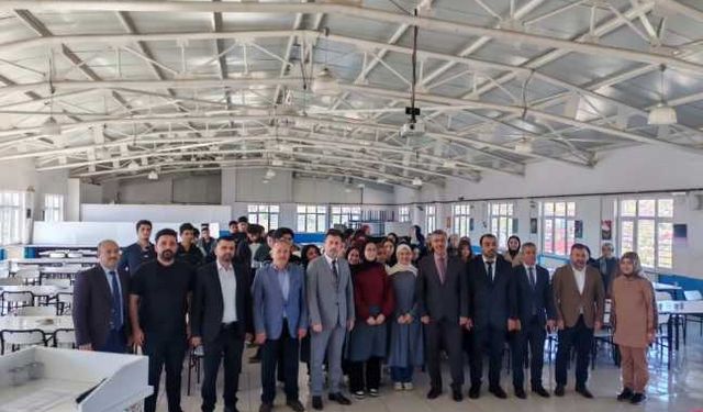 Gençler İlçenin Değerlerinden İlham Aldı