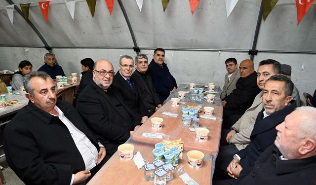 Türkoğlu Millet Meydanı’nda Ramazan Bereketi