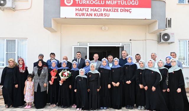 Türkoğlu’nda Hafızlık Öğrencilerinin Başarısı Taçlandırıldı