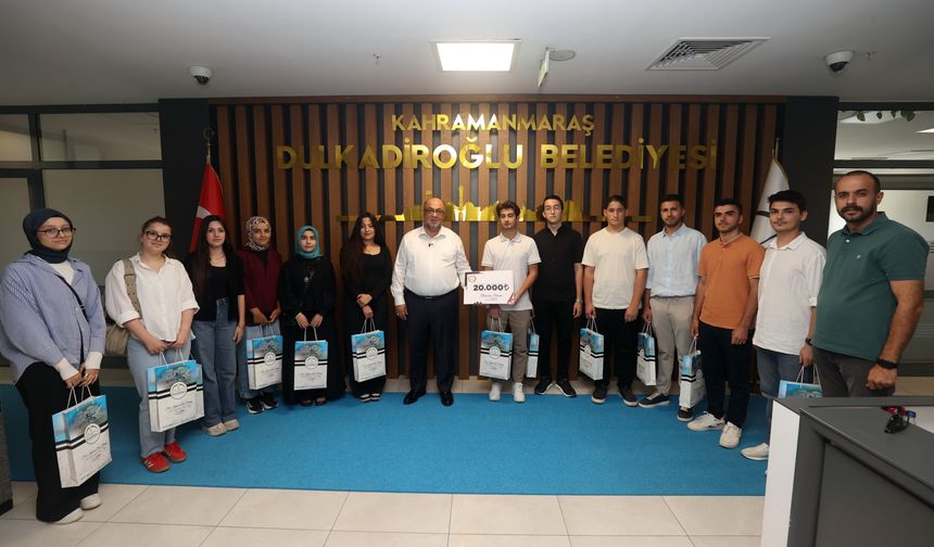 Dulkadiroğlu Belediyesi’nden YKS Başarısına Büyük Destek