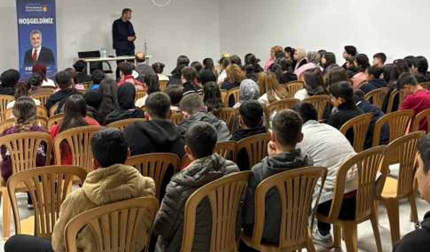 Büyükşehir’in Kültür Sanat Faaliyetlerinin Yeni Durağı Çağlayancerit Oldu
