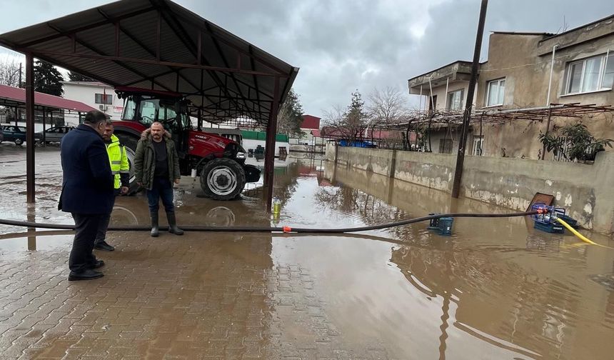 Başkan Karaca, “Amacımız, yağış sonrası mağduriyet yaşanmamasını sağlamaktır”