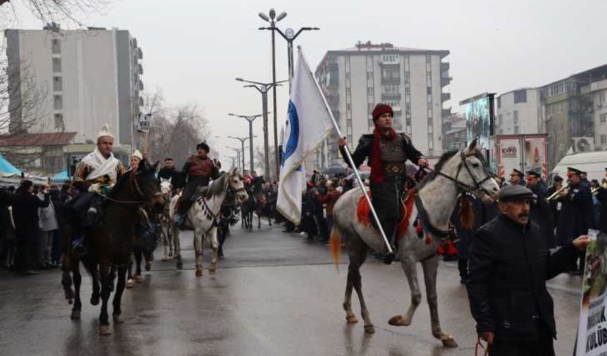 12 Şubat Kurtuluş Bayramı Gururla Kutlandı