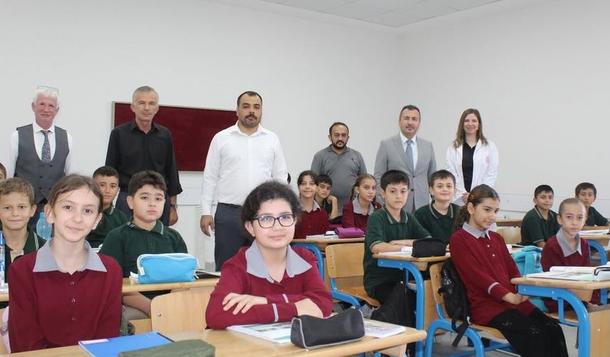 Türkoğlu İlçe Milli Eğitim Müdürü Kapyapar, öğrencilerle bir araya geldi