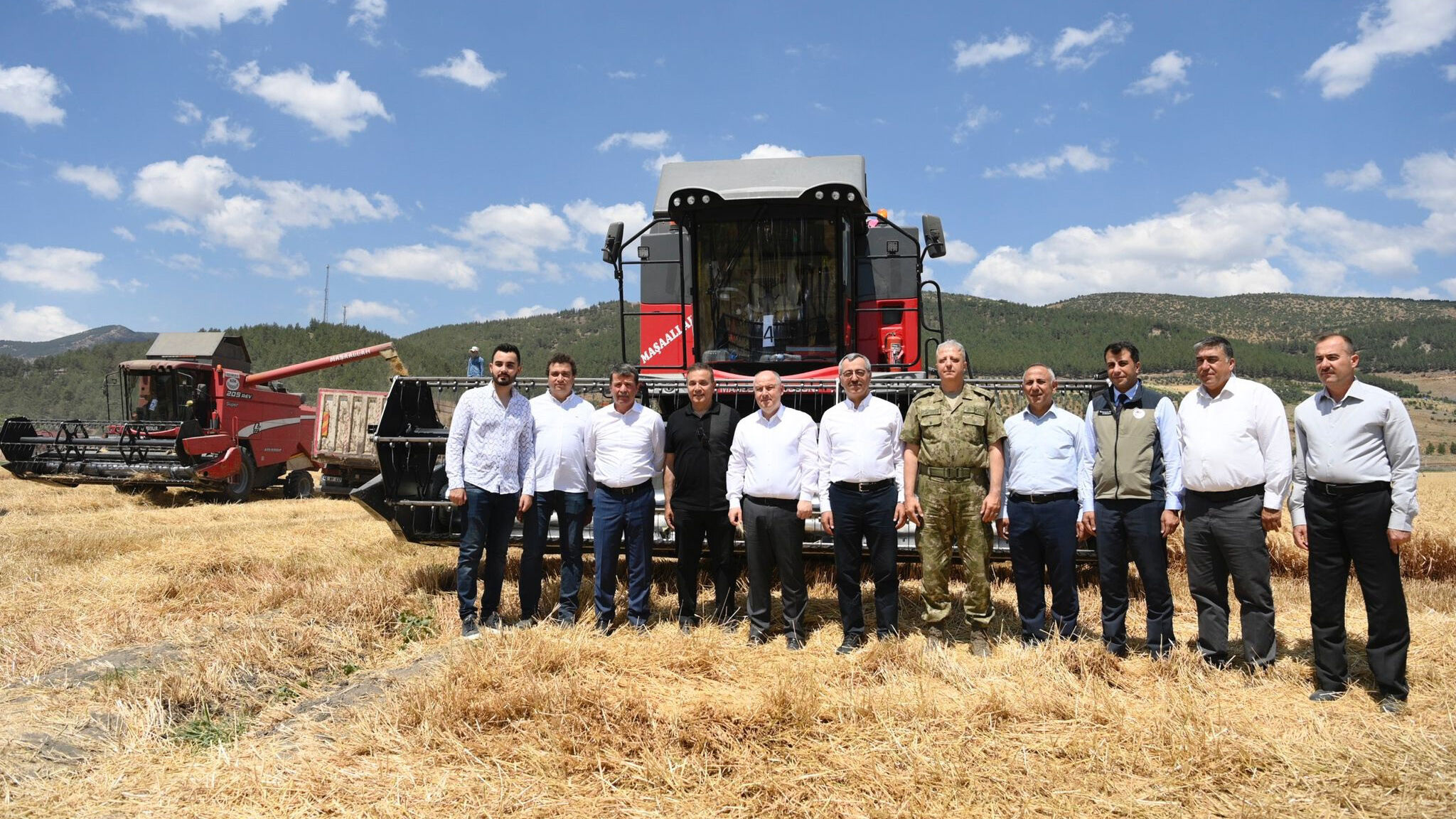 Güngör, buğday hasadına katıldı