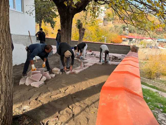 1770953050828598127722 18094687313498615 1562214032518556148 N