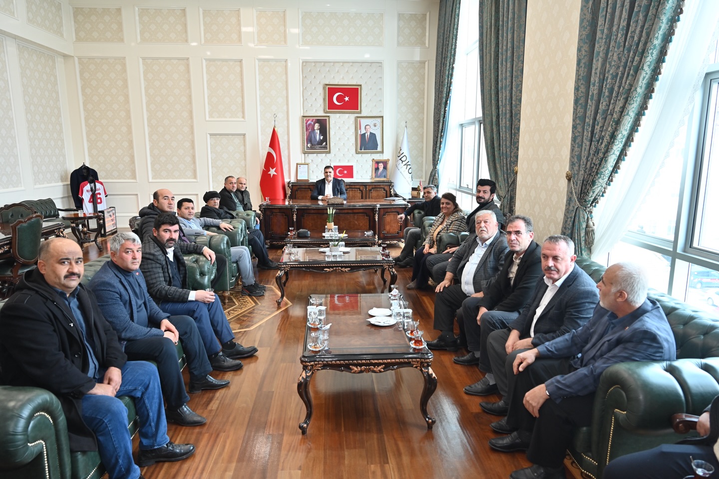 622107779 18418495750136337 3980699004625515469 N