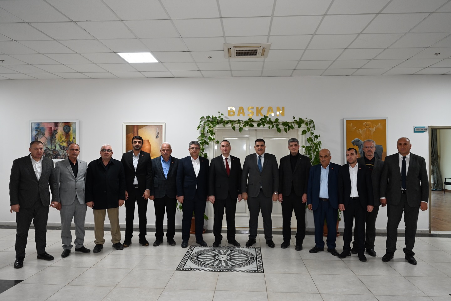 626256356 18422345815136337 5989540824588198781 N