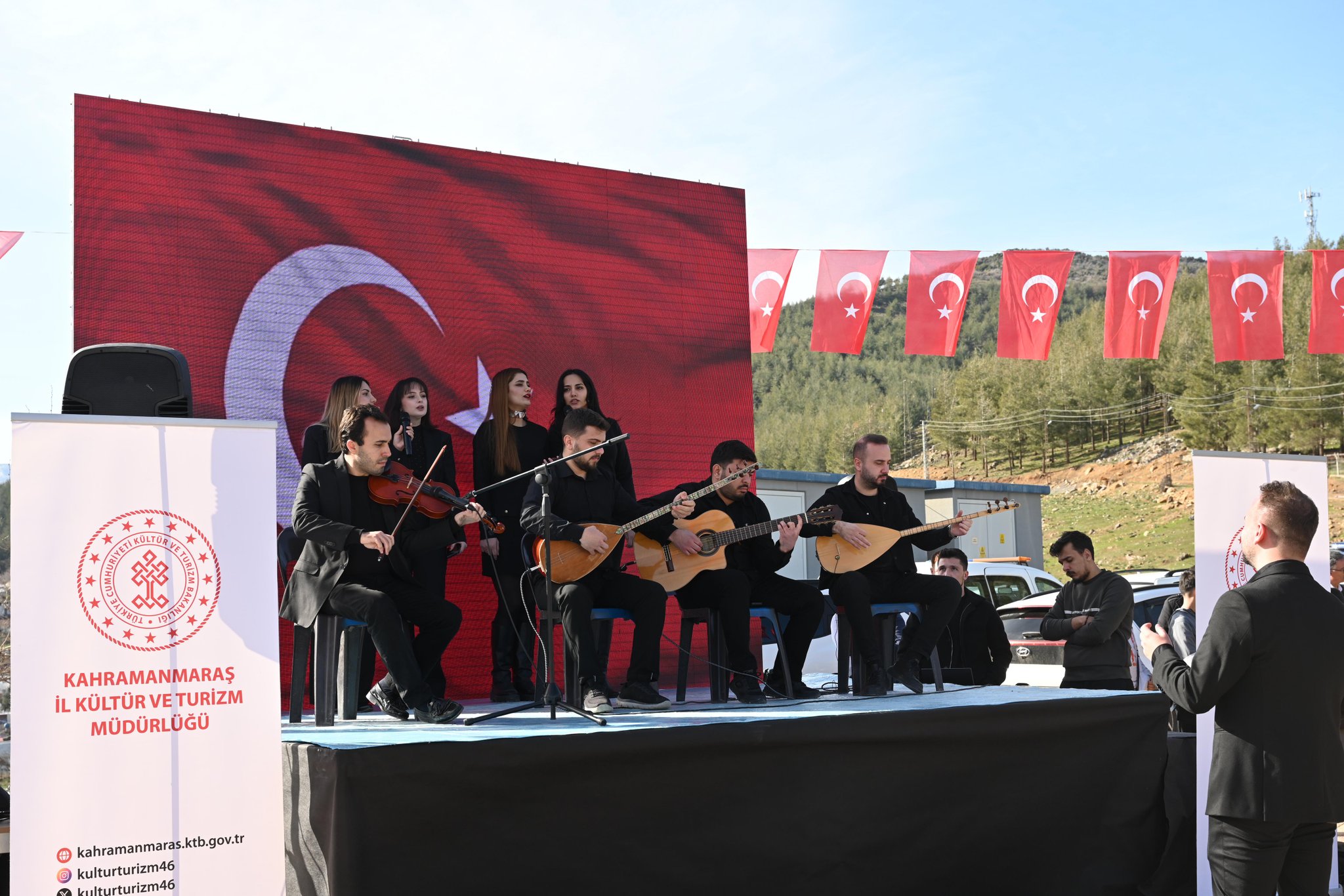 H A V J V Ir W U A A J Kzl