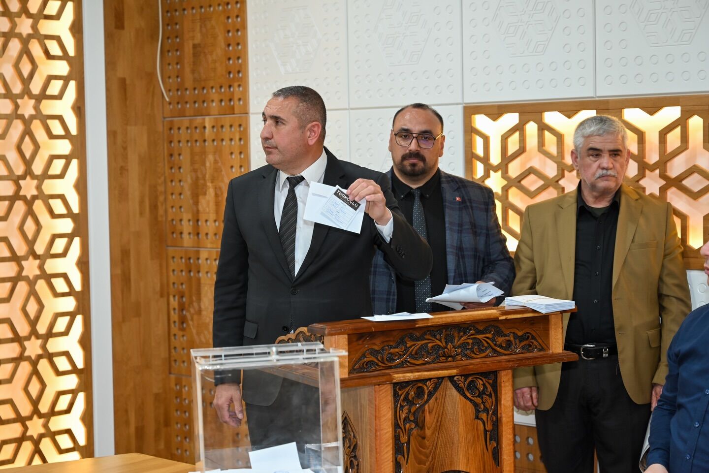 660405885 18430685638136337 3205794845053347972 N