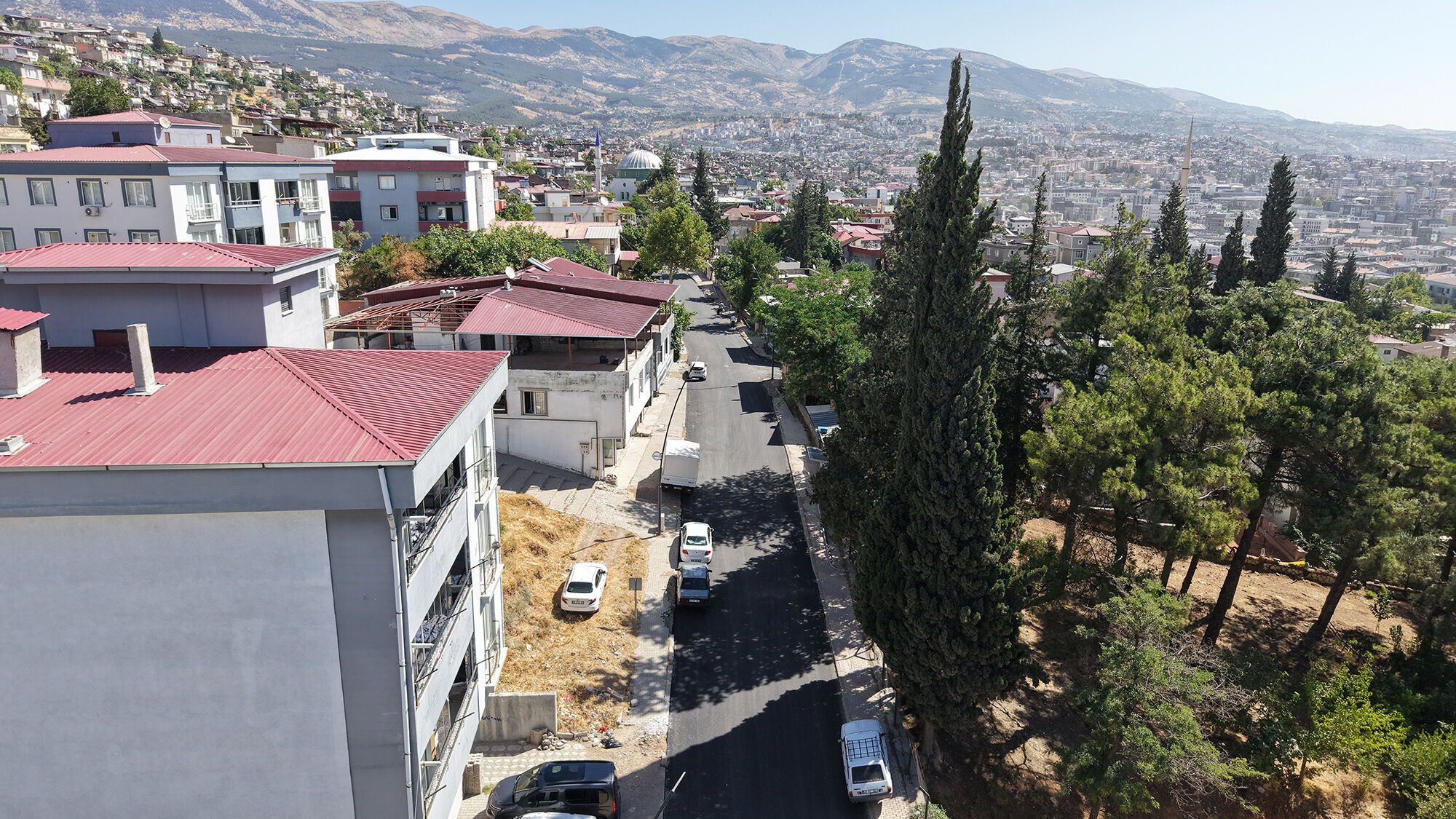 Mükremin Halil Caddesi (4)